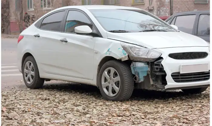 Limousine mit Motorschaden – Ankauf Weiterstadt Weiße Limousine mit Motorschaden in Weiterstadt